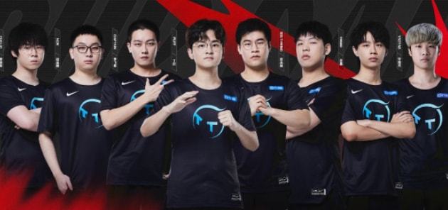 迅速将球送 迅速将球送