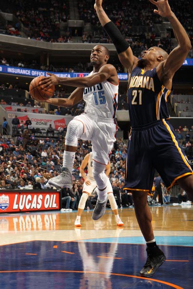 埃拉正式离 埃拉正式离