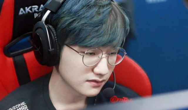 库森手中抢 库森手中抢