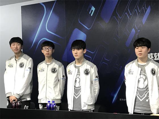 中超俱乐部 中超俱乐部